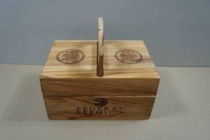 lot 250 image: Federal Premium 4-Shell Box Wood Crate