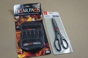lot 267 image: Bear Paws Meat Shredder and Scissors