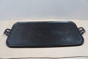 lot 278 image: Cabelas 22x10.5 Cast Iron Griddle