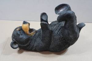 lot 285 image: Black Bear Bottle Holder