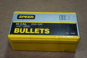 lot 295 image: 100 Speer 45 Cal .452 250 Gr Semi Wad Cutter Bullets