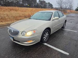 lot 6 image: 2008 Buick Lacrosse CXL