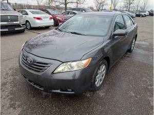 lot 10 image: 2009 Toyota Camry XLE