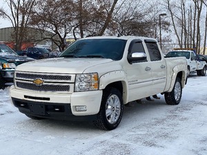 lot 19 image: 2013 CHEVROLET SILVERADO 1500 LTZ 4x4 (NO RESERVE)