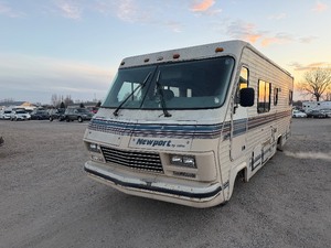 lot 1 image: 1989 Newport by Cobra RV