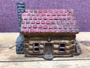 lot 108 image: Vintage Cast Iron - Log Cabin - Bank
