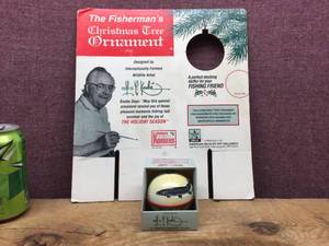 lot 113 image: Vintage - LES KOUBA KOUBAS KORKERS - Christmas Ornament Display