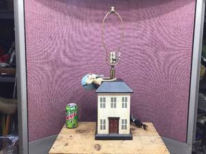 lot 122 image: Wooden Village - Table Lamp