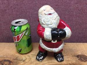 lot 135 image: Vintage Chalkware Santa Figure - Candle Holder