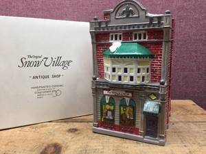 lot 153 image: Vintage Dept 56 ANTIQUE SHOP - The Original Snow Village