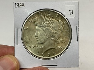 lot 34 image: 1924 Silver Peace Dollar