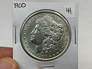lot 44 image: 1900 Silver Morgan Dollar