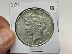 lot 128 image: 1922 Silver Peace Dollar
