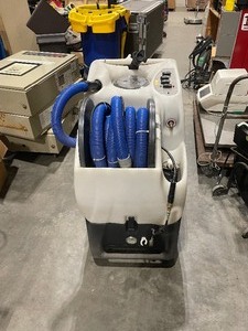 lot 9BCM image: King Cobra 1200 Portable Extractor (#1) (593401)