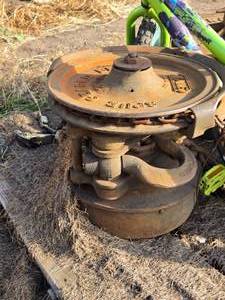 lot 8 image: 2-Ton Gear Block Chain Hoist