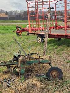 lot 23A image: John Deere Sickle Mower