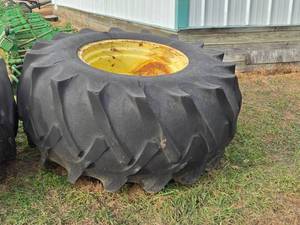 lot 13 image: BF Goodrich 30.5L-32 R-1 Tractor Tire with Rim