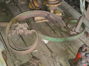 lot 32 image: Cultivator Shovel Parts