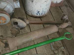 lot 40 image: Lot of (2) PTO Shafts