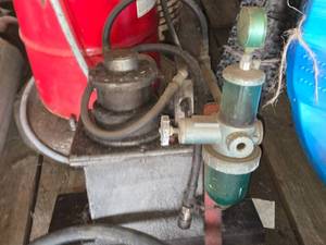 lot 61 image: Oil Pump