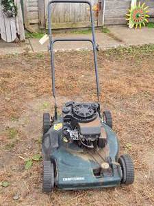 lot 85 image: Craftsman Push Lawn Mower