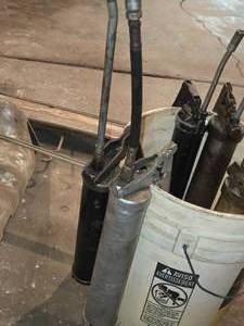 lot 98 image: Lot of (2) Grease Guns