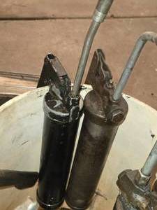 lot 99 image: Lot of (2) Grease Guns