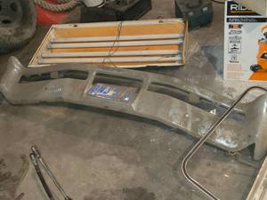 lot 100 image: Vintage 1966 Chrysler Bumper and Fender Skirt