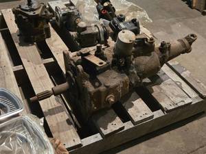 lot 143 image: Vintage 1955 Chevrolet 3 Speed Automatic Overdrive Transmission