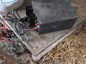 lot 164 image: Battery Tester