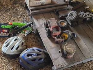 lot 173 image: Vintage Toys - Helmets, Trucks, Toy Guns,