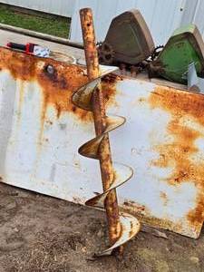 lot 187 image: Vintage Post Auger Drill Bit