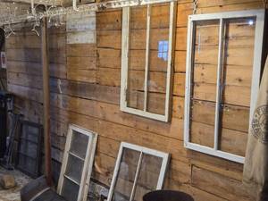 lot 214 image: Lot of (5) Barn Windows 39 x 24