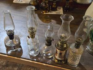 lot 228 image: Lot of (5) Vintage 8 Glass Oil Lamps (clear)