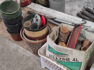 lot 246 image: Lot of  Garden Pots (assorted)