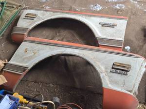 lot 285 image: Lot of (2) Vintage 1968-1972 Chevrolet Cheyenne 20 Super 350 Fenders - Driver Side and Passenger Side