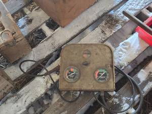 lot 315 image: Compression Tester