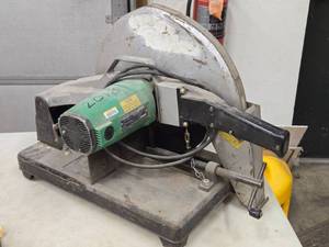 lot 1007 image: Hitachi 16 Cut-Off Machine CC16SA