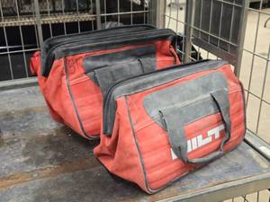 lot 1038 image: Hilti� 16 Tool Bag