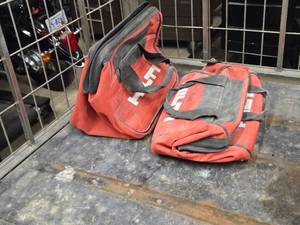 lot 1037 image: Hilti� 16 Tool Bag