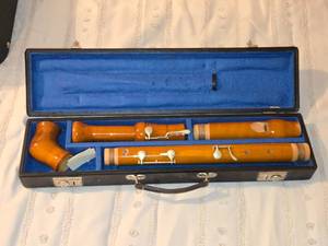lot 473 image: F Bass Recorder 4 Keys by Adler Knick with Case