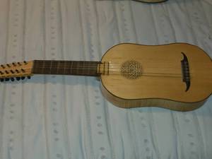 lot 496 image: Rooseneck 5-course Baroque Guitar Replica