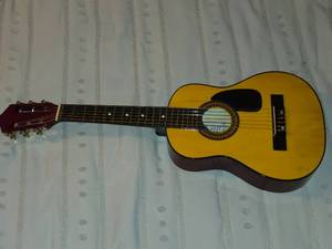 lot 494 image: Childrens Guitar by Hohner� HAG250P