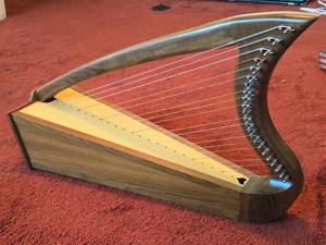 lot 537 image: Celtic Harp