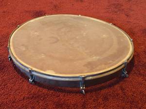 lot 571 image: Vintage 19 Tamborine  Frame Drum - RT 350 by Studio 49