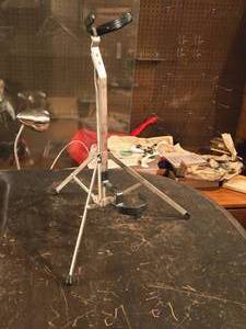 lot 601 image: Guitar Stand