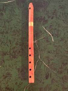 lot 618 image: Wooden Flute (possibly a Quena)