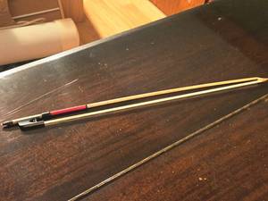 lot 612 image: Violin Bow