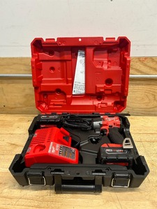 lot 37 image: Milwaukee 38  Mid-Torque impact wrench w friction ring kit MSRP $319