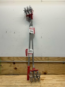 lot 62 image: DiscCULTIVATOR Adjustable 6.5 in. Steel Tines with ComfortGEL Grip Garden Disc Cultivator (lot of 2)